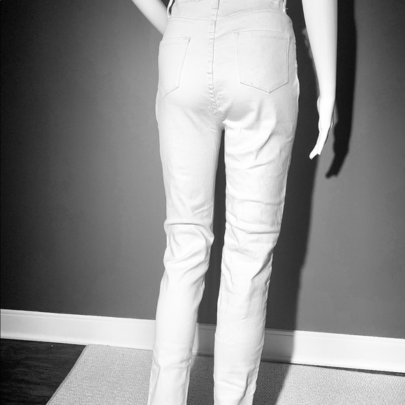 White jeans with Distress - Picture 3 of 4